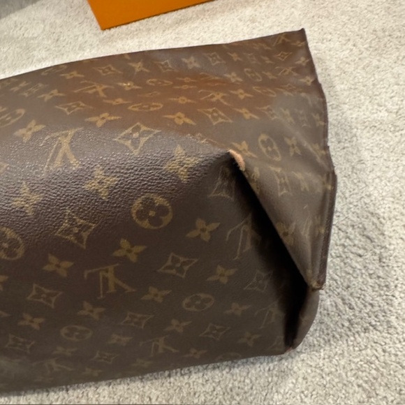 Louis Vuitton Monogram All-In MM Tote - Picture 13 of 14